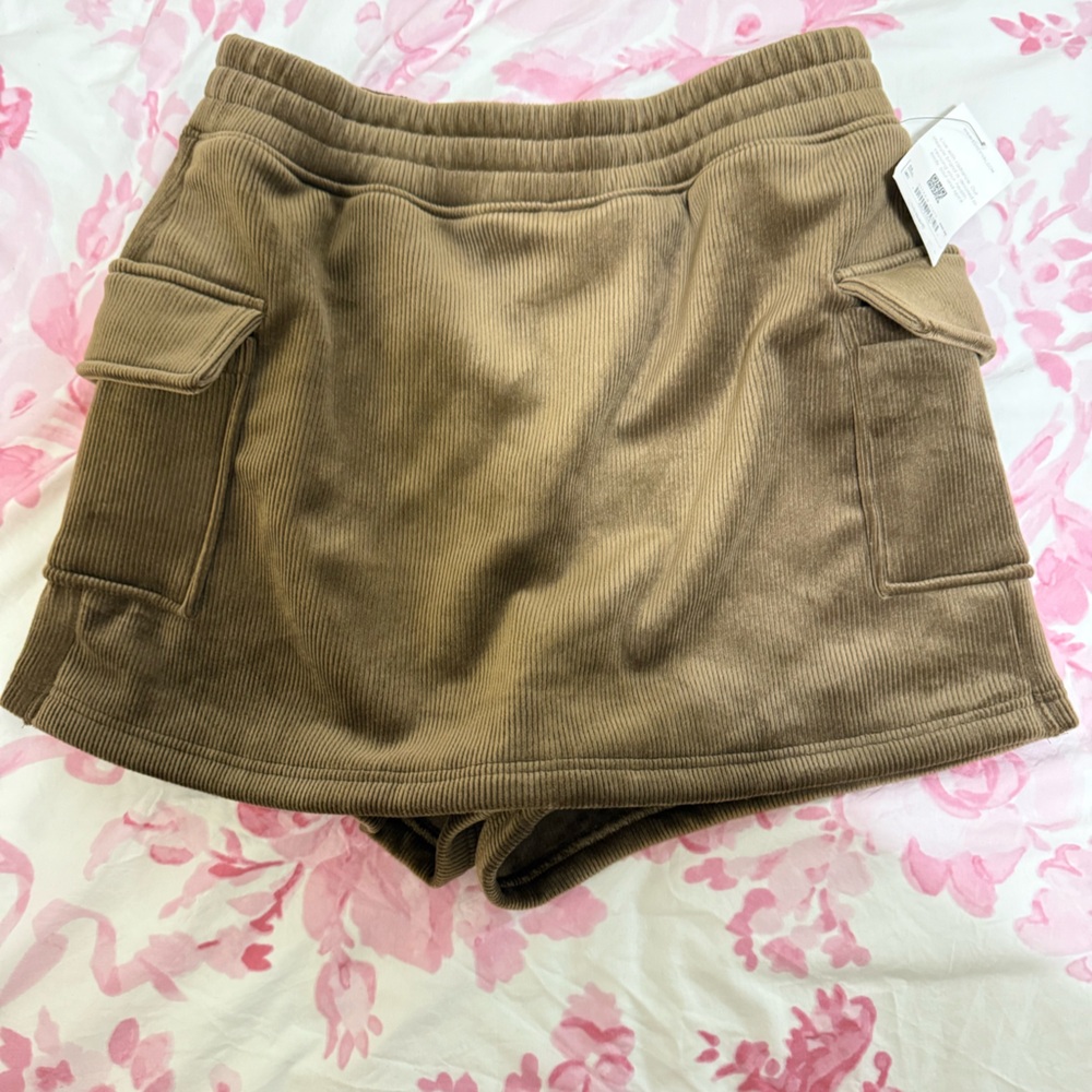 NWT Skirt